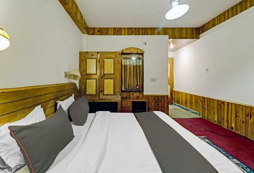 فندق Capital O 84257 Himalayan Travels
