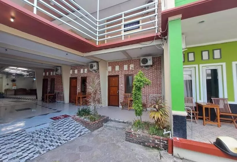 Majatalo Azza Karimunjawa