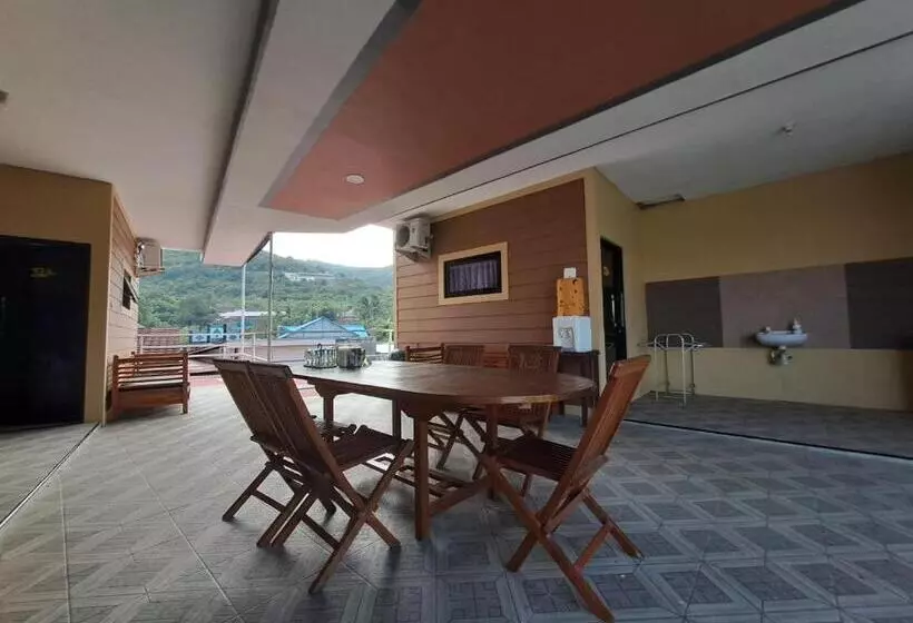 Majatalo Azza Karimunjawa