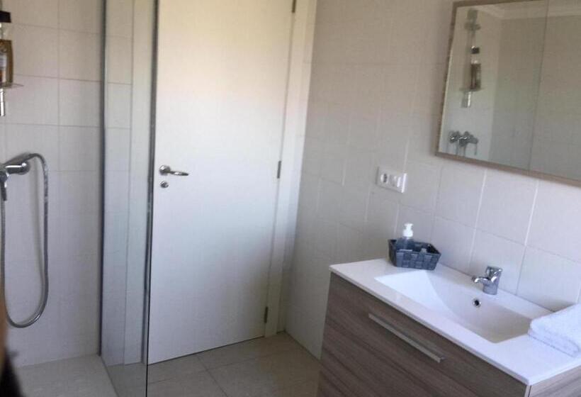 بنسيون Casa Compartida