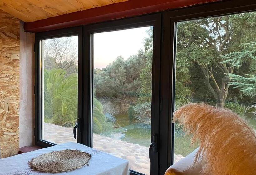 پانسیون Mas Hinaiti Suite Romantique Avec Spa Et écran Géant De Cinéma