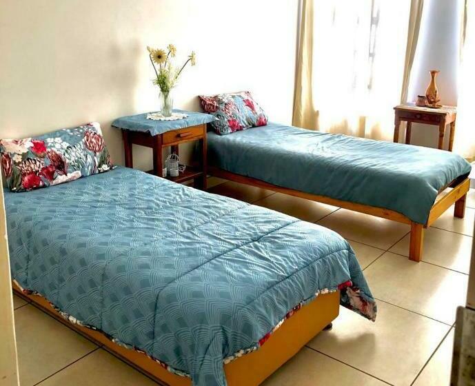 پانسیون Thee View