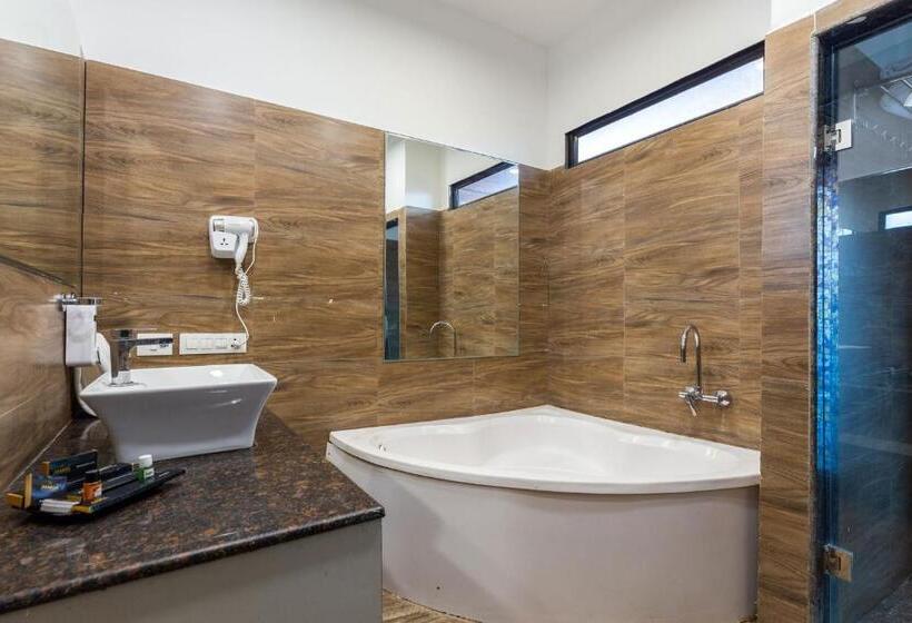 Amara Oceanfront Resort & Club Baga