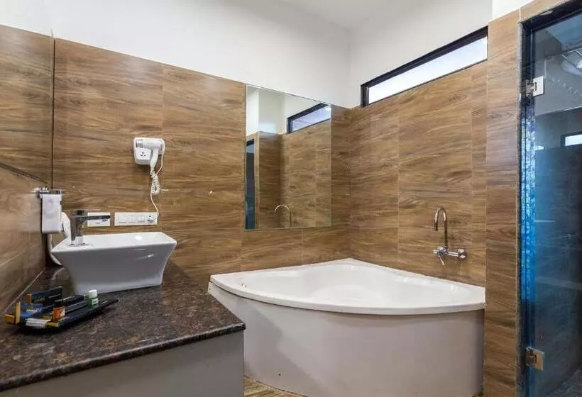 Amara Oceanfront Resort & Club Baga