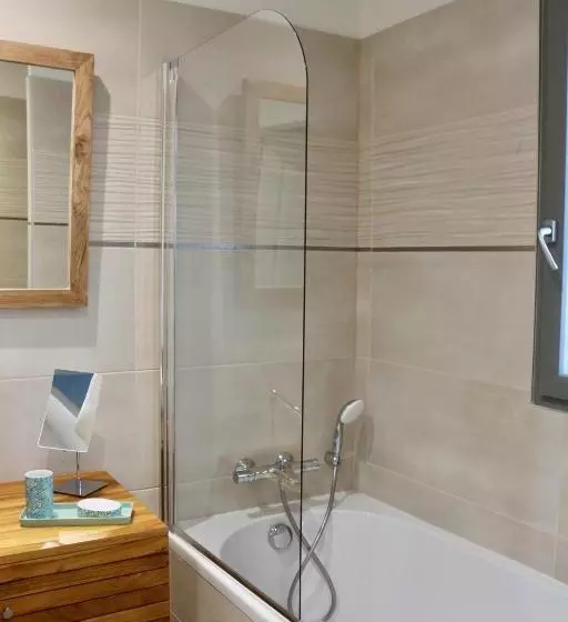 Aamiaismajoitus (B&B) Villa Mady Adultes Only