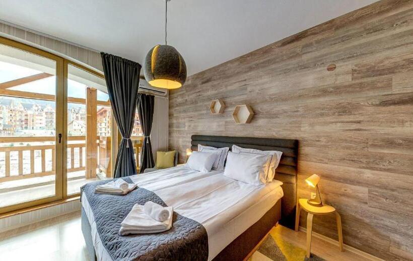 Boutique Hotel Entry E