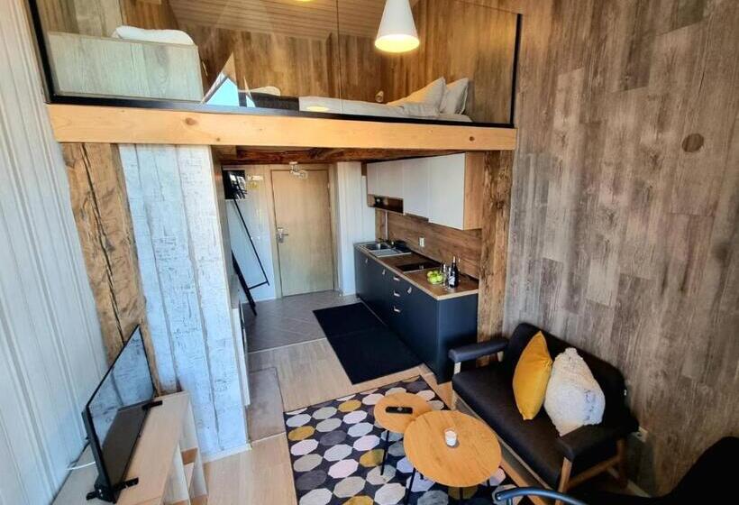 Boutique Hotel Entry E