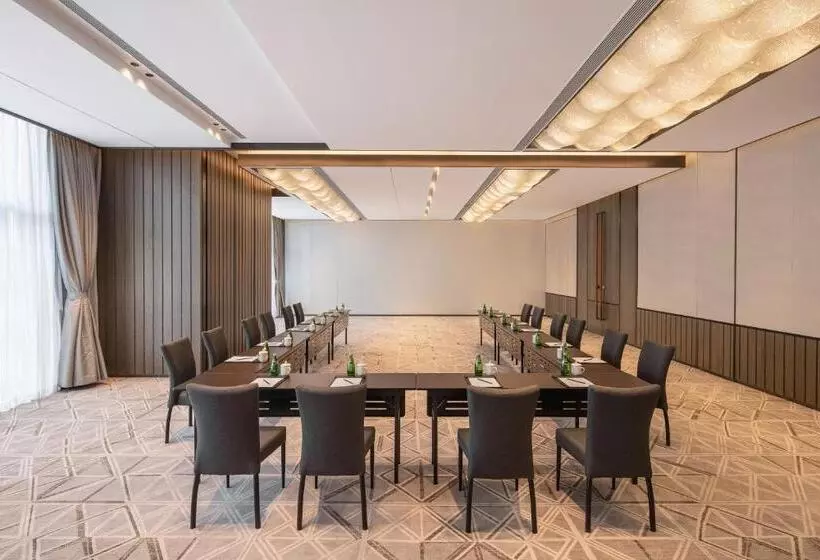 Hotelli Holiday Inn Express Qingdao Jinshui, An Ihg