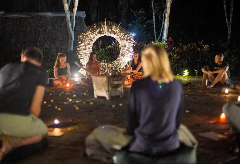 هتل Kantu Garden Lodge