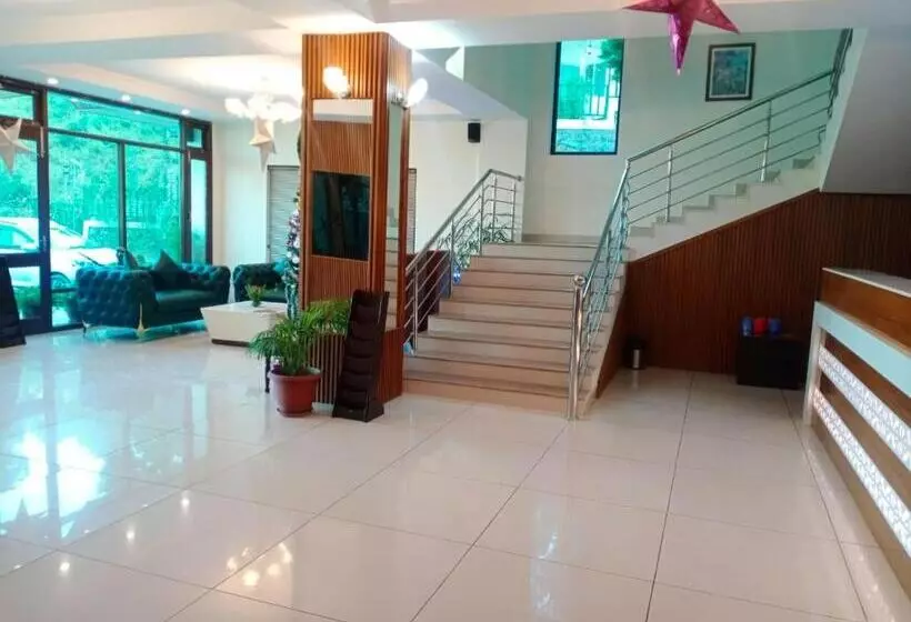 Pineland Resorts & Chalets Kasauli