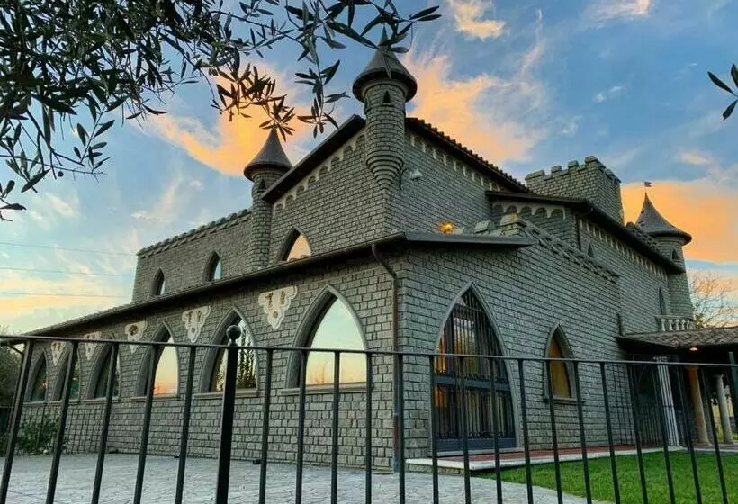 Lomakeskus Castello Di Pandora