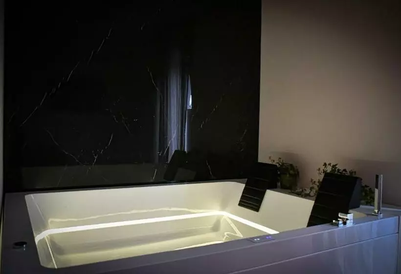 Lomakeskus Castello Di Pandora