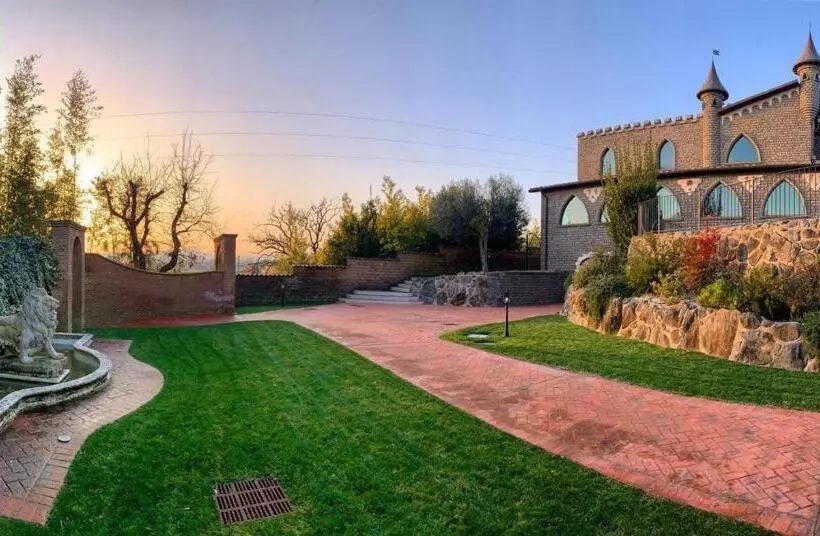 Lomakeskus Castello Di Pandora