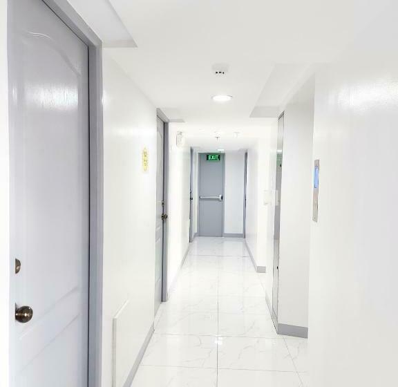 ホテル Airobedz Near Bgc