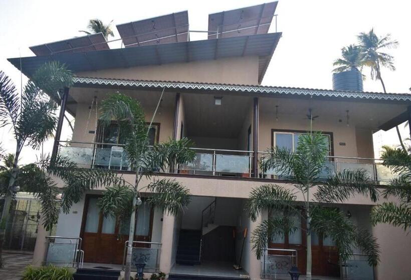 Hotel Coastal Bay Inn By Gemstone Hospitality