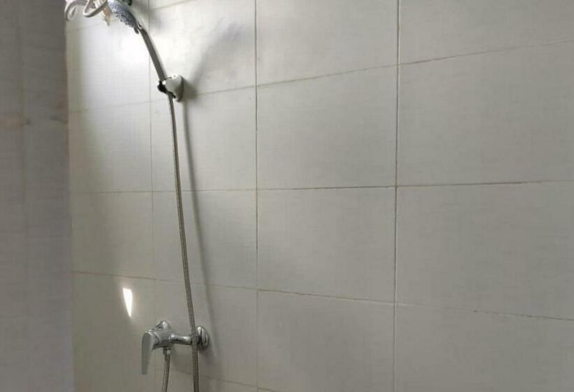 Отель Koolkost Near Millennium Ict Center Medan