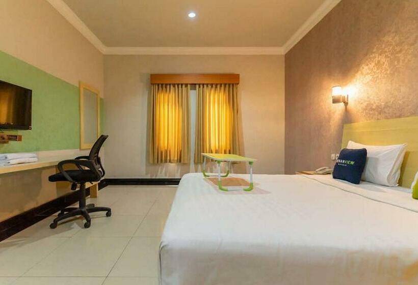 בית מלון כפרי Urbanview  Raja Jambi