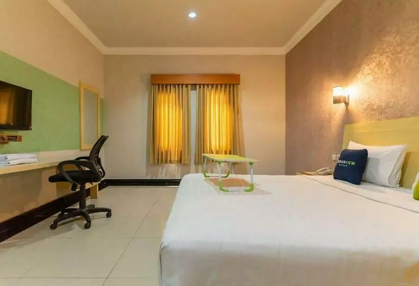 Hotelli Urbanview  Raja Jambi