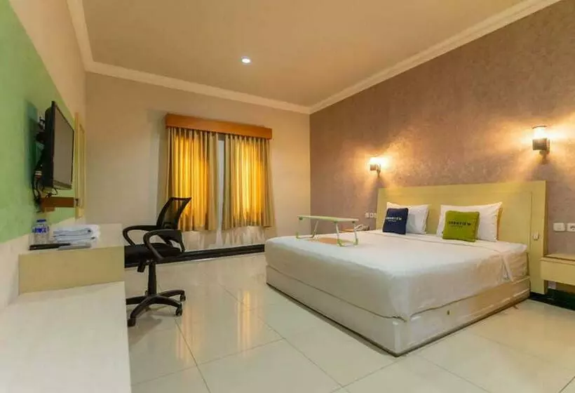 Hotelli Urbanview  Raja Jambi