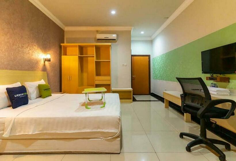 בית מלון כפרי Urbanview  Raja Jambi