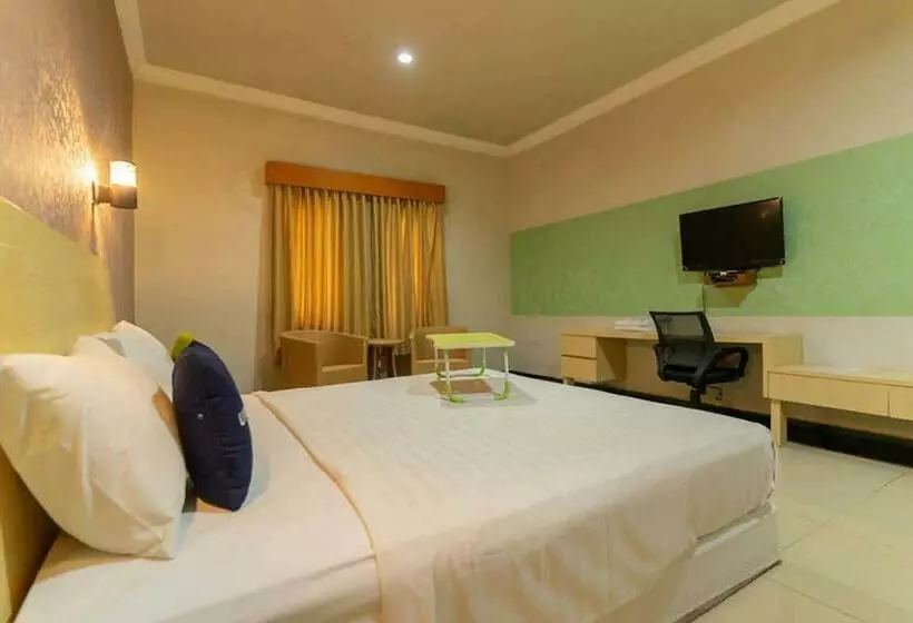 Hotelli Urbanview  Raja Jambi