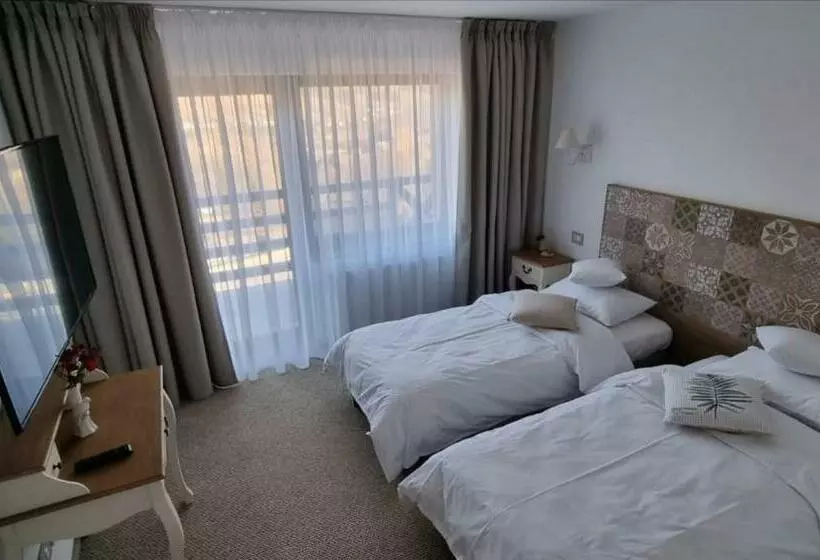 هتل Vale Humor Residence