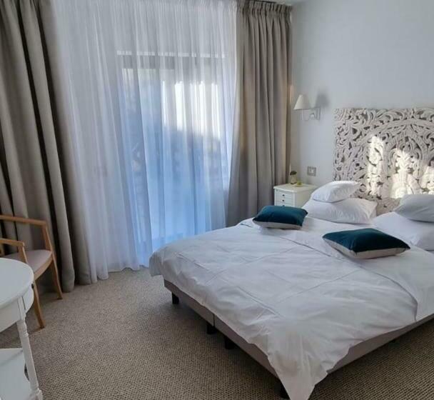 Hotel Vale Humor Residence