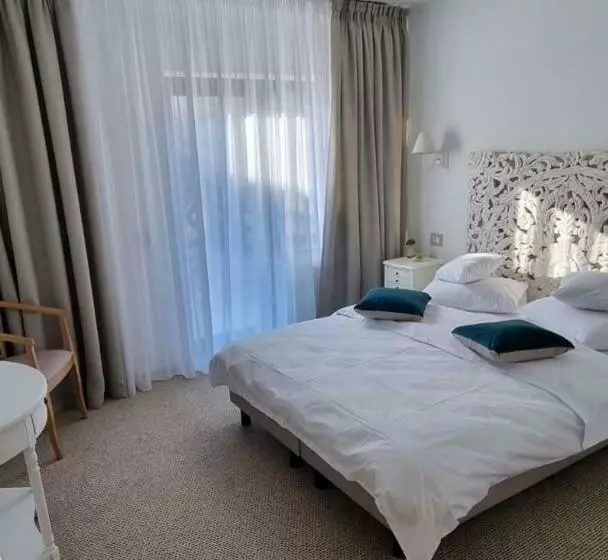 هتل Vale Humor Residence