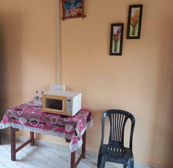 Majatalo Meera S Guest Houses