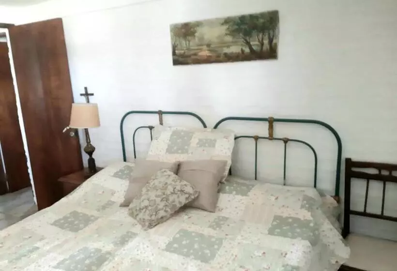 Aamiaismajoitus (B&B) Masia Del Viento