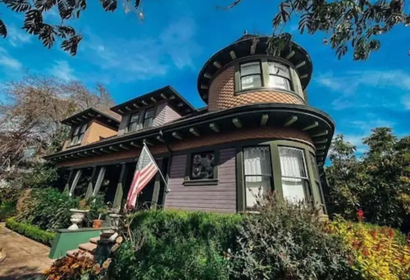 Aamiaismajoitus (B&B) Pinschower Inn