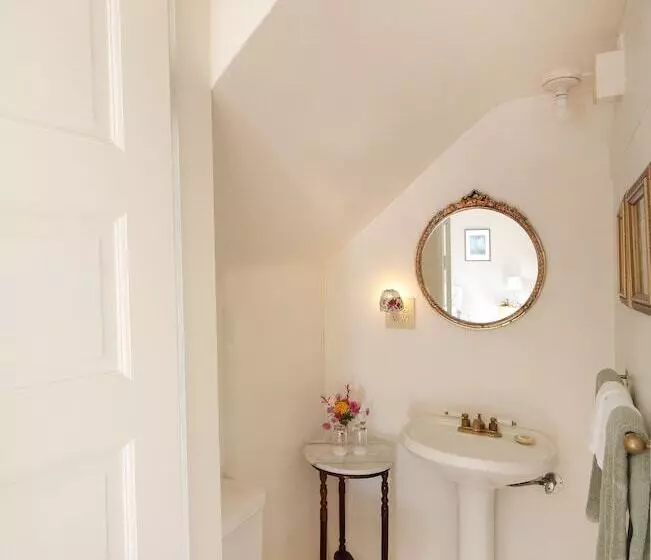 Aamiaismajoitus (B&B) Pinschower Inn