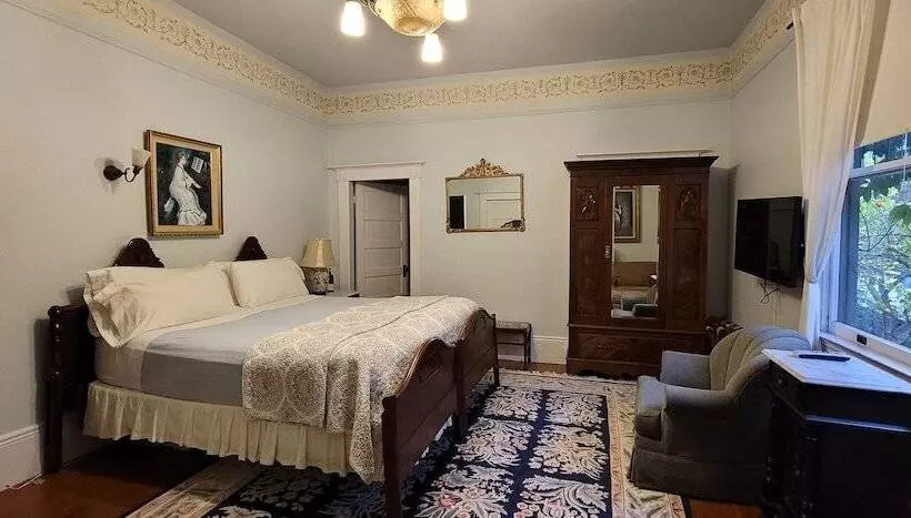 Aamiaismajoitus (B&B) Pinschower Inn