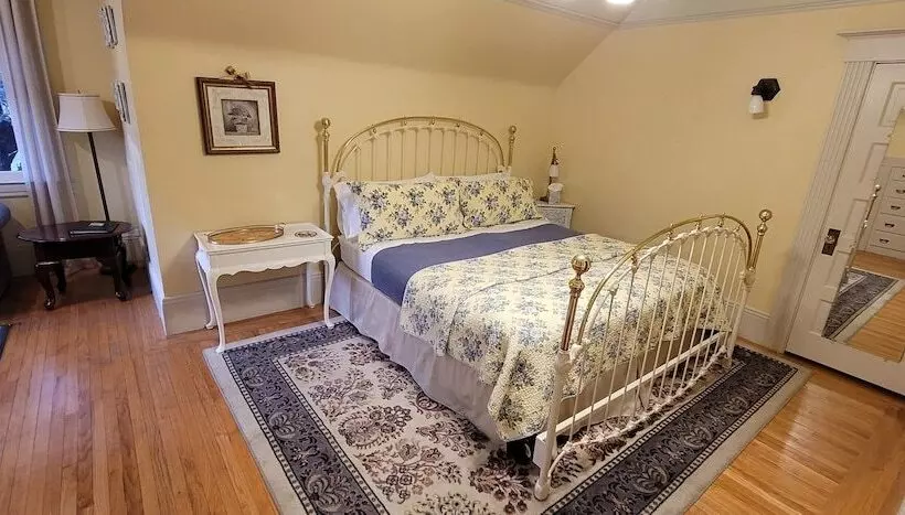 Aamiaismajoitus (B&B) Pinschower Inn