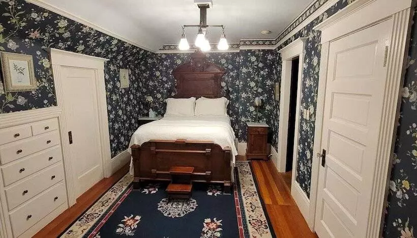 Aamiaismajoitus (B&B) Pinschower Inn