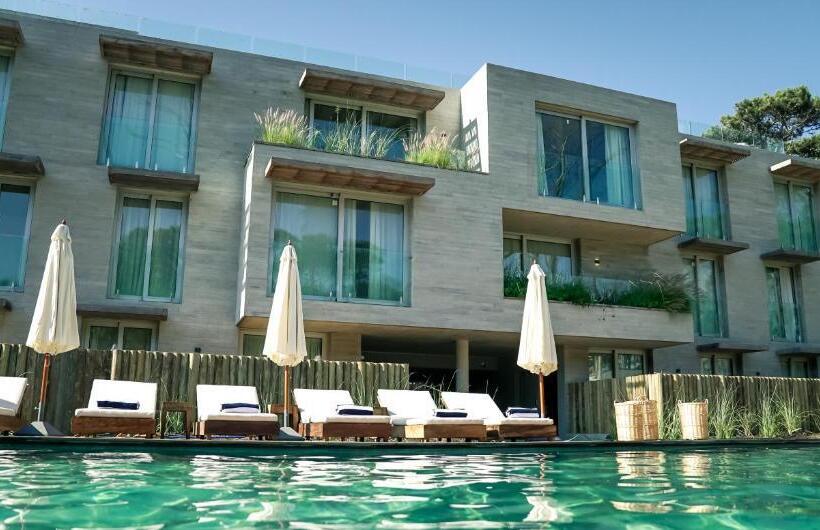 Casagrande Hotel & Beach Club