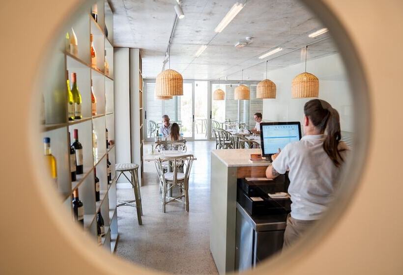 Casagrande Hotel & Beach Club