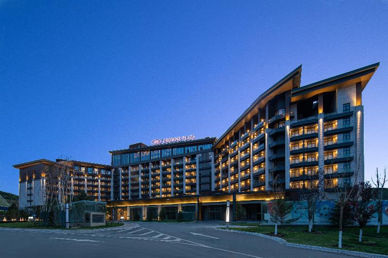 בית מלון כפרי Crowne Plaza Chongli Resort, An Ihg