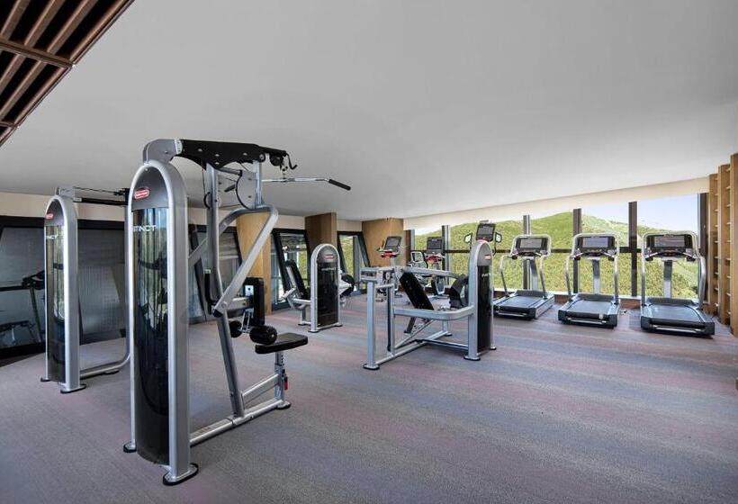 בית מלון כפרי Crowne Plaza Chongli Resort, An Ihg