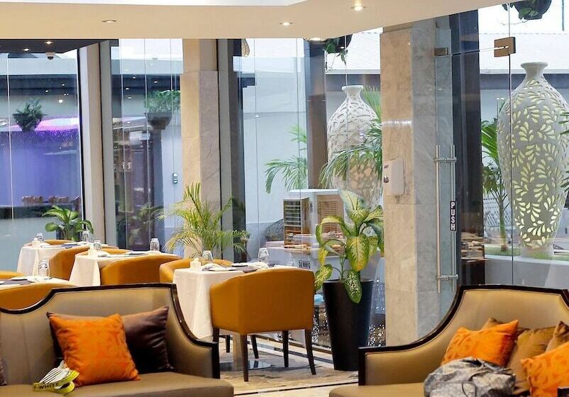 هتل Golden Tulip Lekki