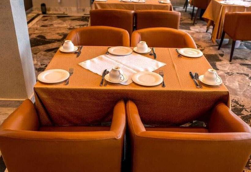 هتل Golden Tulip Lekki