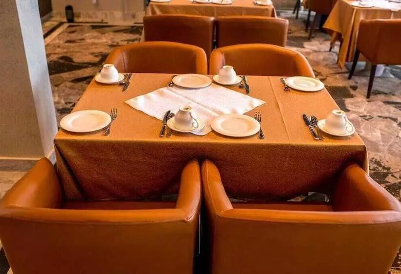 هتل Golden Tulip Lekki