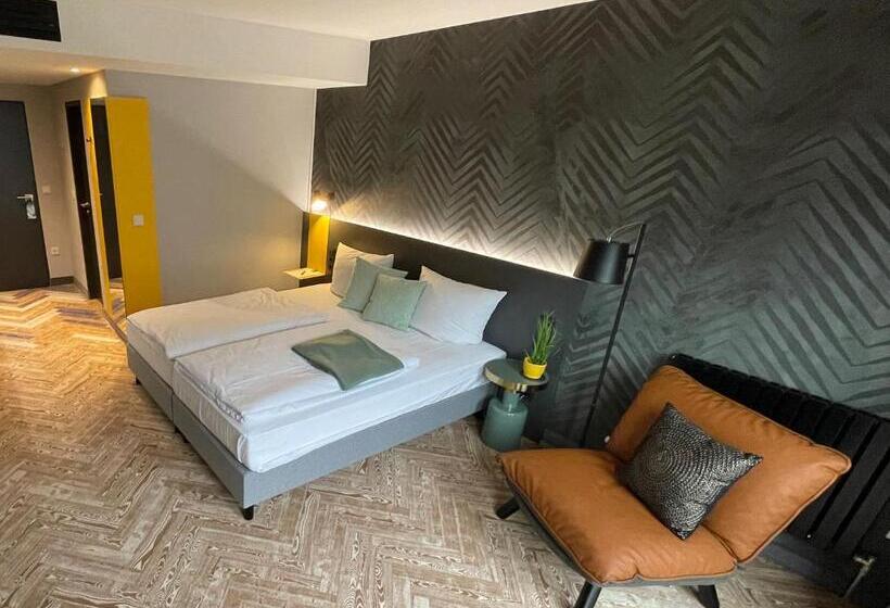 Loginn Hotel Stuttgart Zuffenhausen