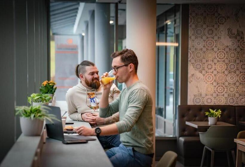 Loginn Hotel Stuttgart Zuffenhausen