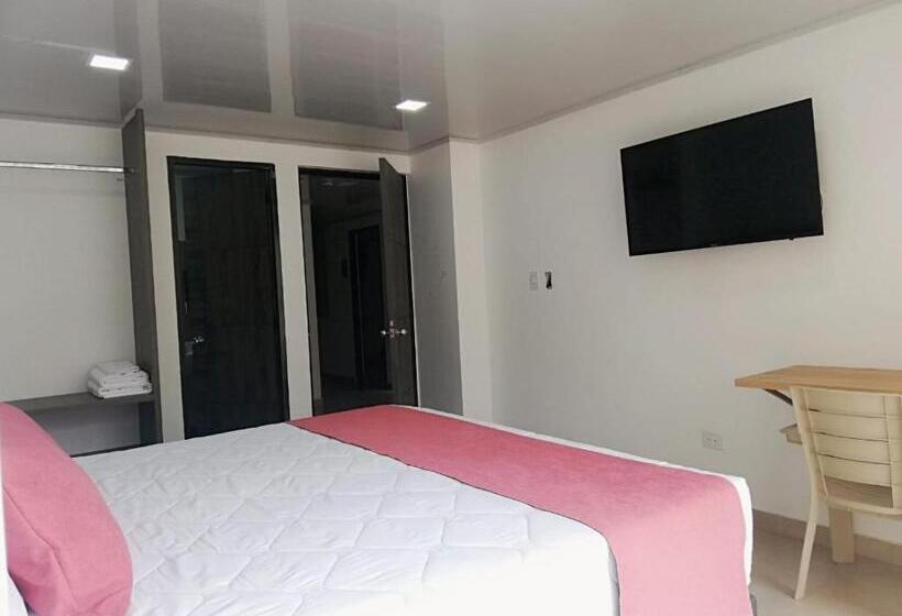 هتل Monarka Edificio