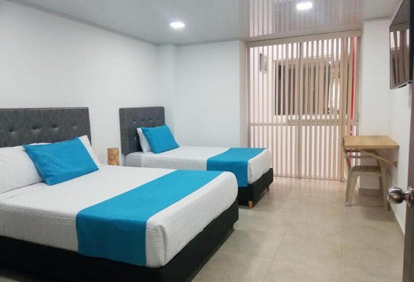 هتل Monarka Edificio