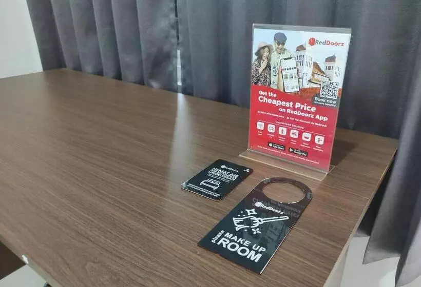 ホテル Reddoorz Syariah Near Alun Alun Purwokerto 2