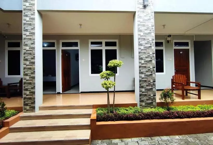 ホテル Reddoorz Syariah Near Alun Alun Purwokerto 2