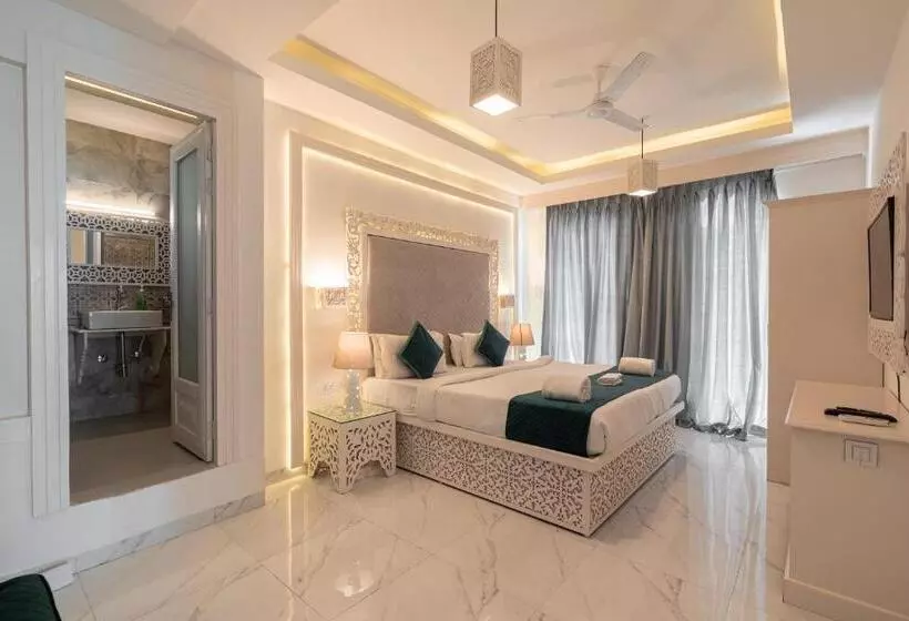 Lillywoods Zac Beach Resort, Calangute