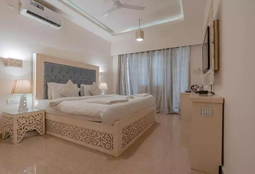 Lillywoods Zac Beach Resort, Calangute